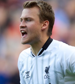 亨利：皇马应该相信阿隆索，上任半年就下课那太荒谬了（亨利：皇马应信任阿隆索，执教半年就解雇太荒唐）