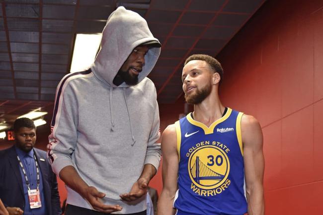 单场比赛参与5球，23岁的奥利塞打破拜仁两项纪录（23岁奥利塞单场造5球，刷新拜仁两项纪录）