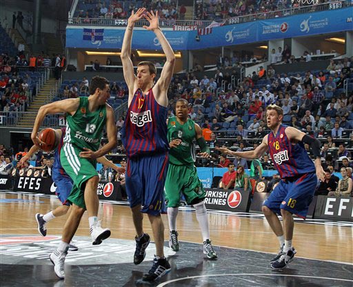 掘金主帅阿德尔曼：应该学学对面顺势倒地，也许能骗个哨子（掘金主帅阿德尔曼：也该学对手顺势倒地，说不定能博个哨）