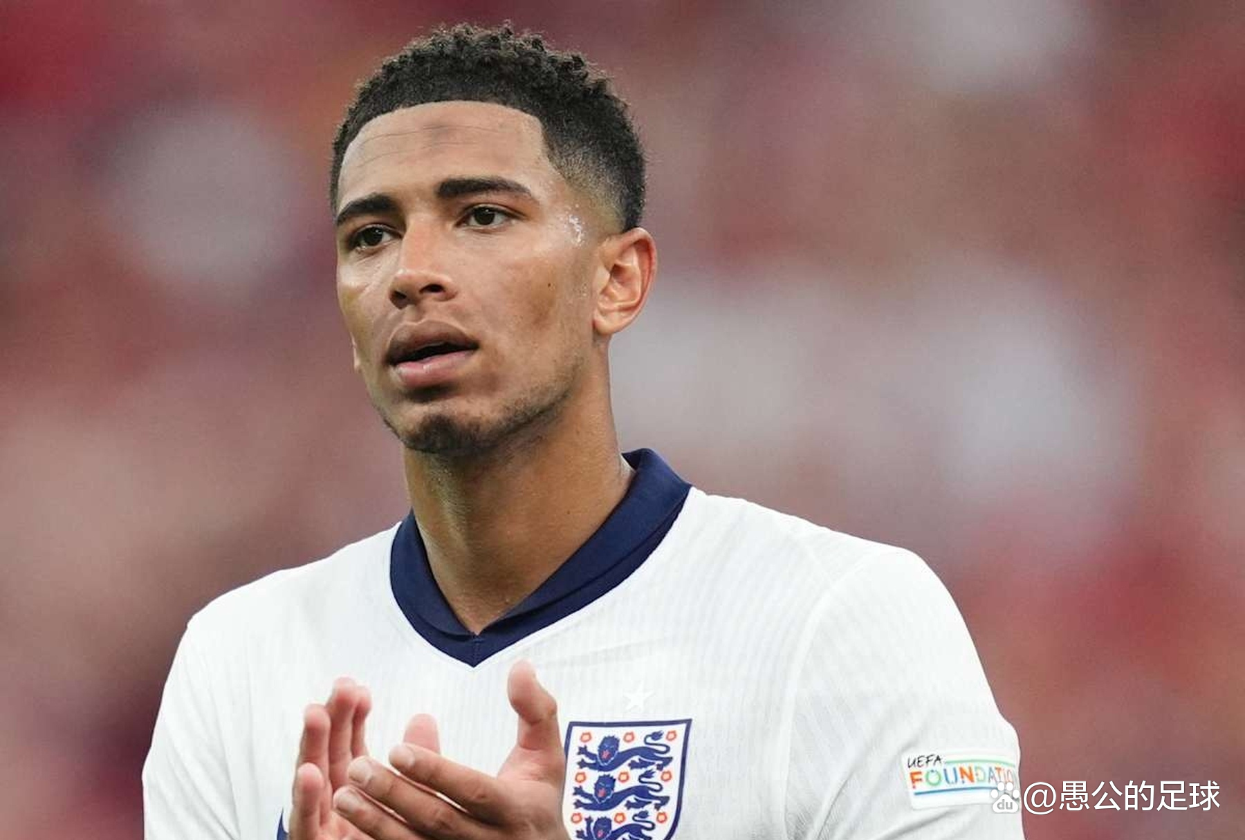 罗体：罗马非常渴望得到齐尔克泽，但双方就租借方式仍有分歧（罗体：罗马力求引进齐尔克泽，租借条款分歧尚未解决）