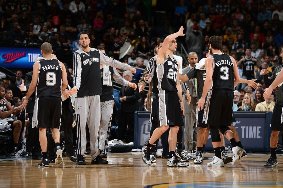 美记：独行侠本赛季仍想保持竞争力，并不急于交易浓眉（美媒：独行侠本季优先保持竞争力，暂不急于交易安东尼·戴维斯）