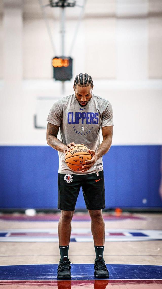 冬季转会窗“第一热门”诞生：25岁劲旅队长，成为皇萨仁追逐对象（冬窗头号热门出炉：25岁劲旅队长成皇萨仁争夺目标）